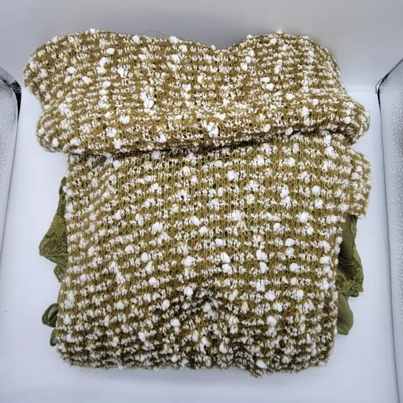 Altar'd State Green/White SWEATER DRESS Size Large Long Sleeve Lace Trim Floral - Picture 9 of 9